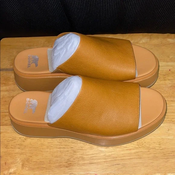 Sorel Women's Brown Platform Mules - Picture 3 of 7